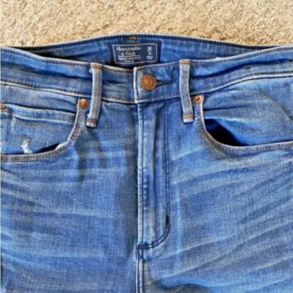 Abercrombie Fitch Sz 26 or 2 Jeans Ultra High Rise Skinny Raw Hem Red Stripe - Picture 4 of 6